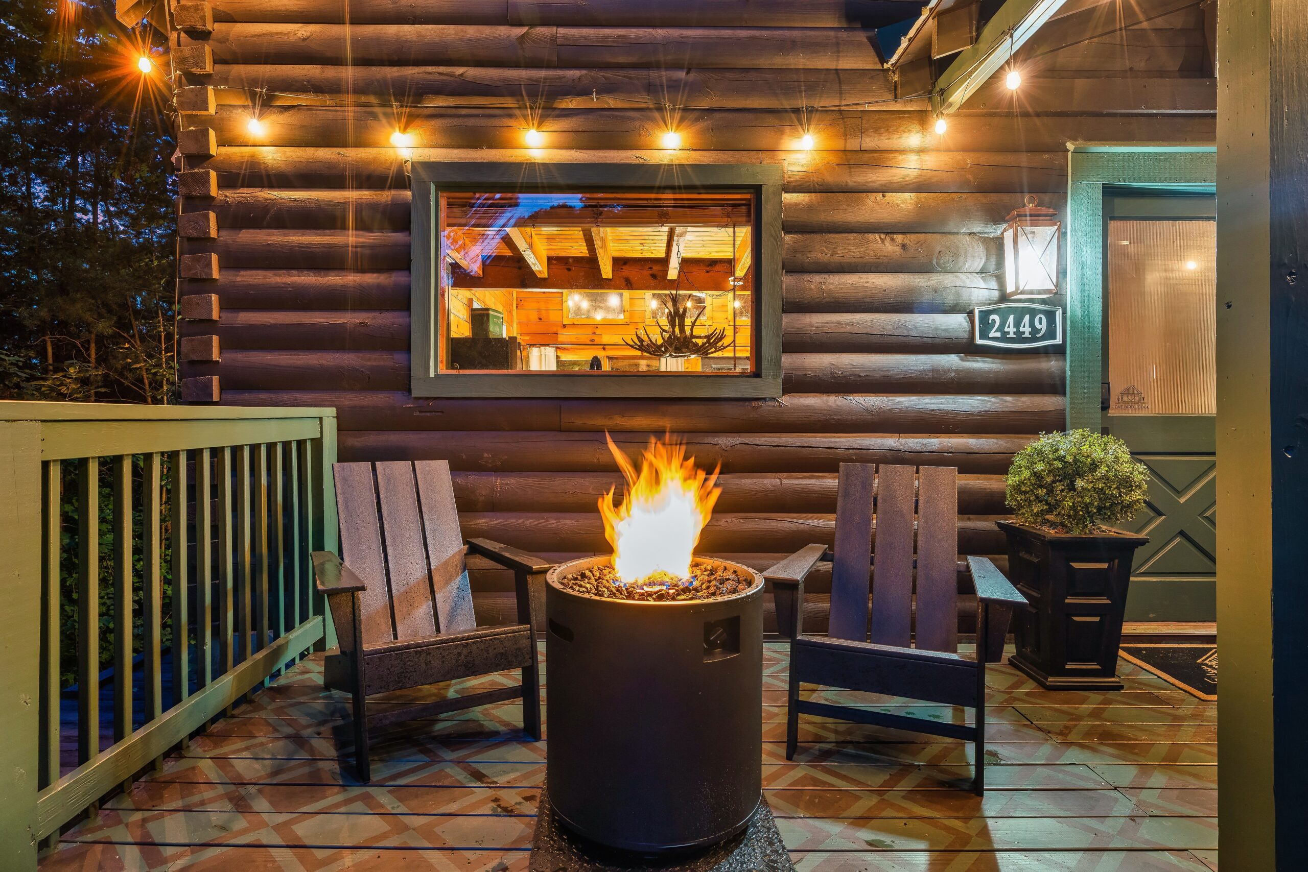 Cozy fire pit and seating at the Love Bird Lodge